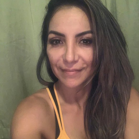 Meet your Posher, Nadine - Picture 1 of 1